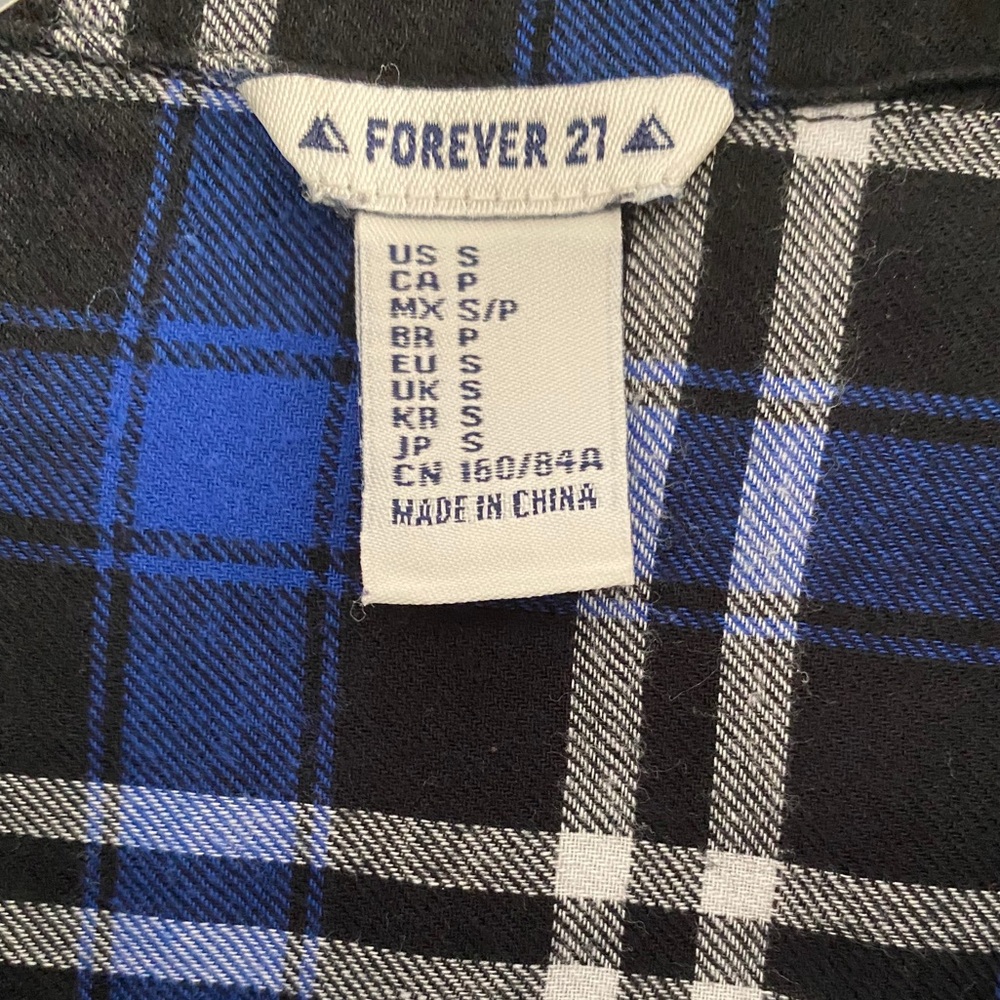 F21 cropped plaid button down shirt, blue black - Picture 7 of 8